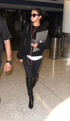 Selena Gomez pic #772833