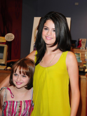 Selena Gomez pic #271501