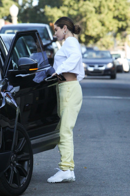 Selena Gomez pic #1186424