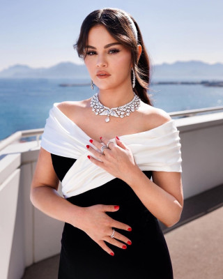 Selena Gomez pic #1352895