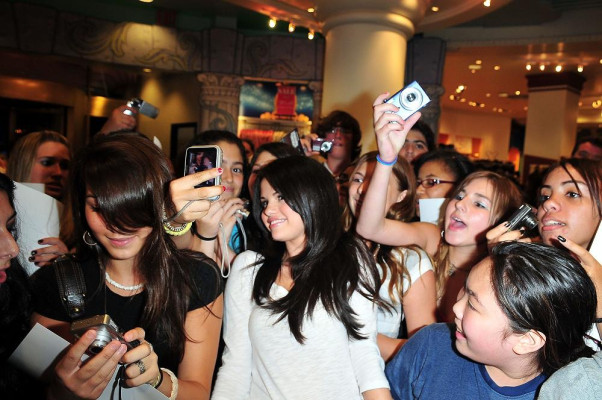 Selena Gomez pic #249466