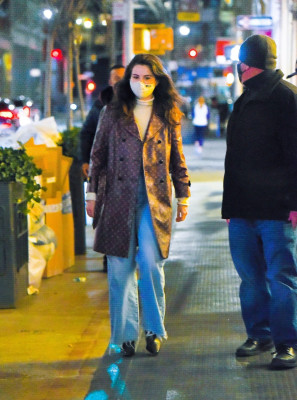 Selena Gomez pic #1247099