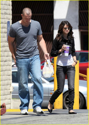 Selena Gomez pic #259981