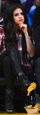 Selena Gomez pic #583244