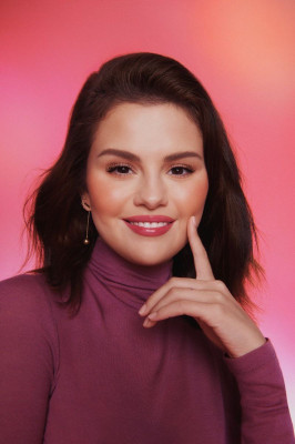 Selena Gomez pic #1333335