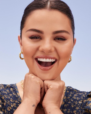 Selena Gomez pic #1288933