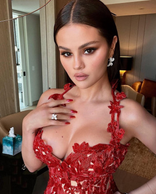 Selena Gomez pic #1341249