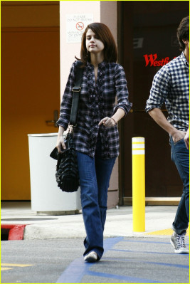 Selena Gomez pic #301883