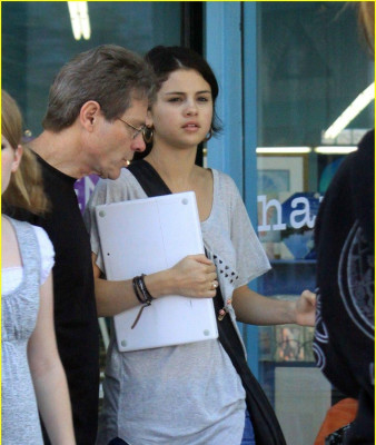 Selena Gomez pic #282052