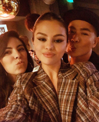 Selena Gomez pic #1217745