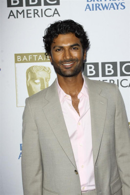 photo 5 in Sendhil Ramamurthy gallery [id441010] 2012-02-07 00:00:00