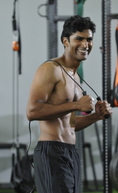 Sendhil Ramamurthy pic #481821