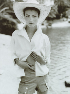 photo 29 in Shalom Harlow gallery [id5003] -0001-11-30 00:00:00
