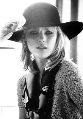 photo 3 in Shannan Click gallery [id152663] 2009-05-05 00:00:00