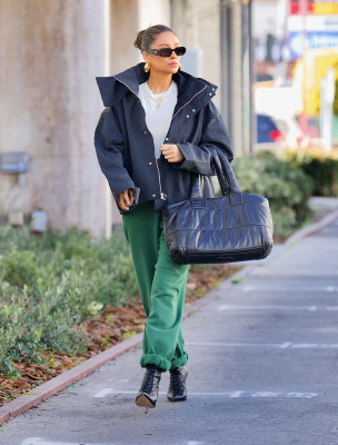 Shay Mitchell pic #1293852