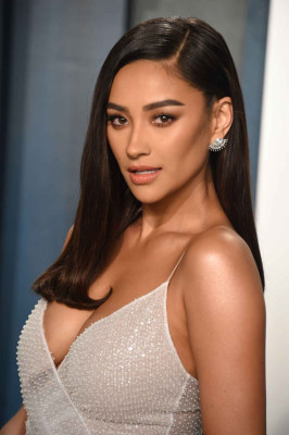 photo 26 in Shay Mitchell gallery [id1227897] 2020-08-21 00:00:00