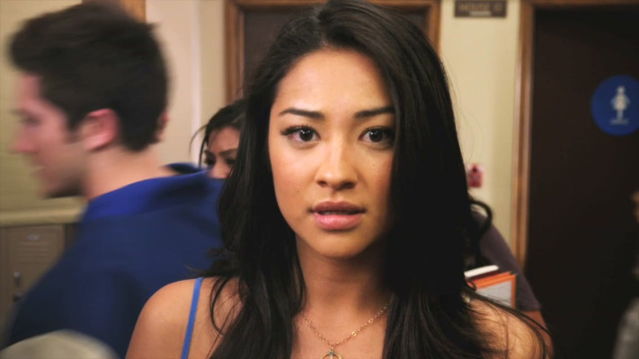 Shay Mitchell pic #781656
