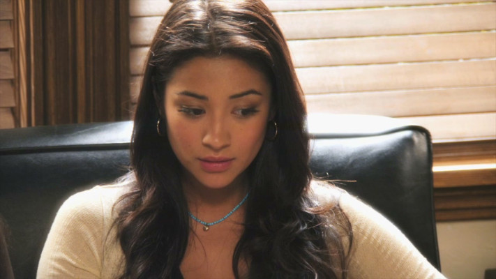 Shay Mitchell pic #774298