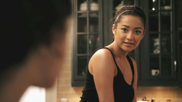Shay Mitchell pic #777916