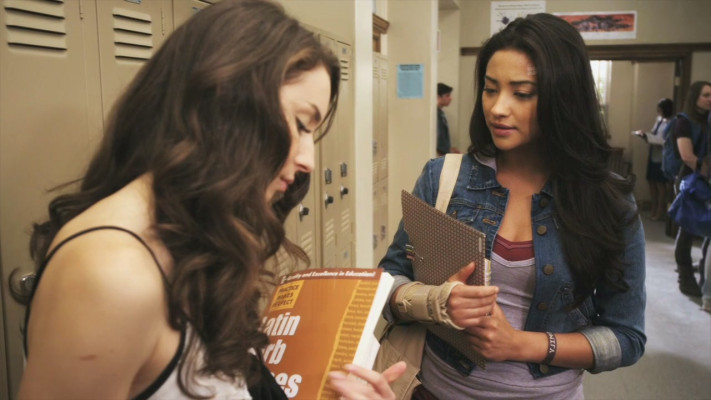 Shay Mitchell pic #780450