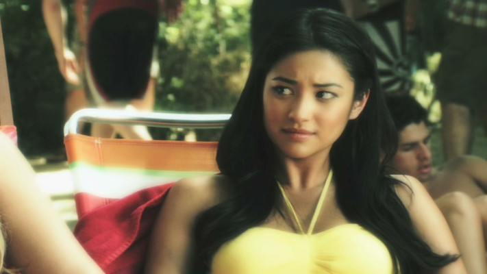 Shay Mitchell pic #783203