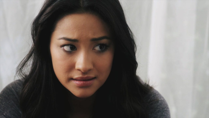 Shay Mitchell pic #777918