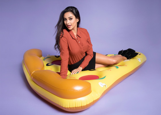 Shay Mitchell pic #805437