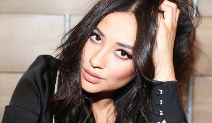 Shay Mitchell pic #828955