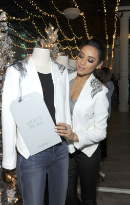 Shay Mitchell pic #748227