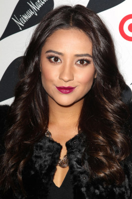 Shay Mitchell pic #558649