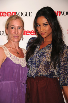 Shay Mitchell pic #403139