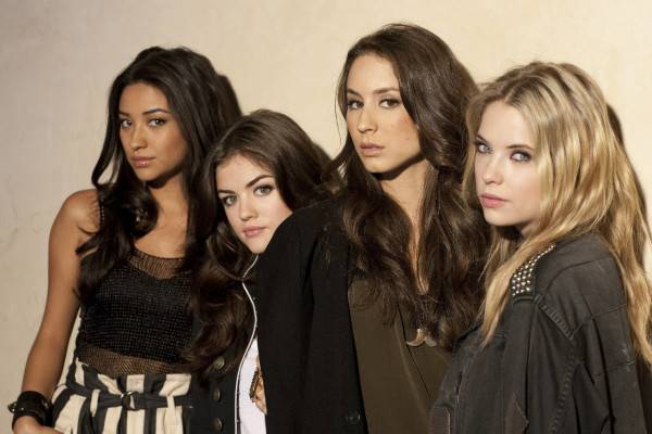 Shay Mitchell pic #797773