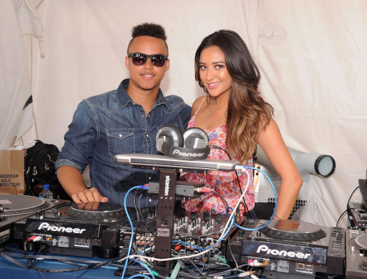 Shay Mitchell pic #519870