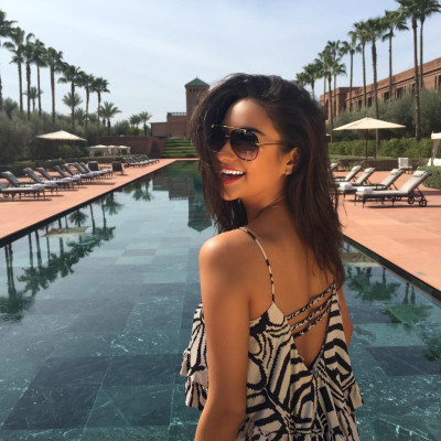 Shay Mitchell pic #795198