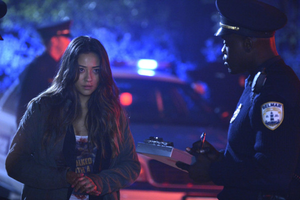 Shay Mitchell pic #797777