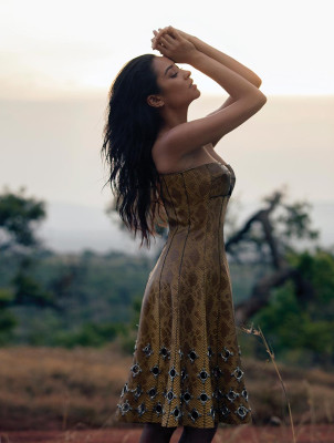Shay Mitchell pic #921171