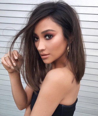 Shay Mitchell pic #904420