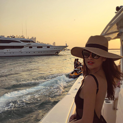 Shay Mitchell pic #874949