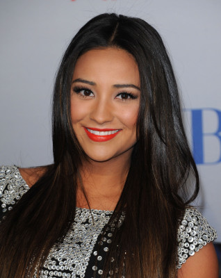 Shay Mitchell pic #437216