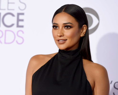 Shay Mitchell pic #825025