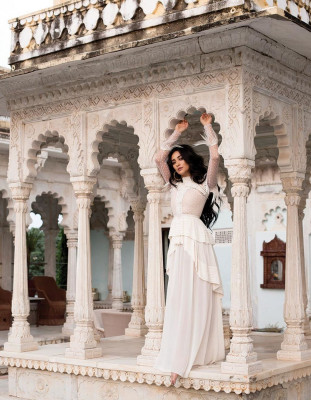 Shay Mitchell pic #1017989