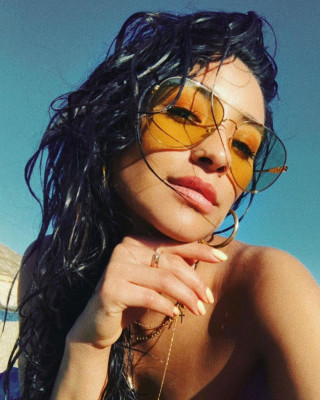 Shay Mitchell pic #948019