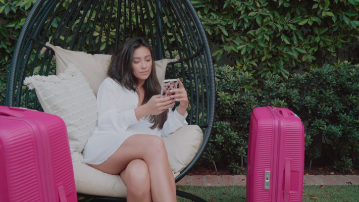Shay Mitchell pic #983548