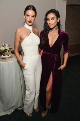 Shay Mitchell pic #888793