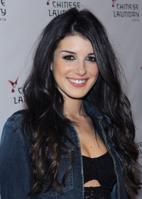 photo 11 in Shenae Grimes gallery [id472431] 2012-04-08 00:00:00
