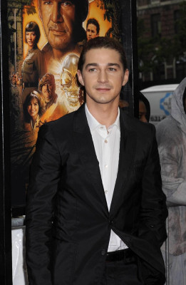 photo 8 in Shia LaBeouf gallery [id102034] 2008-07-03 00:00:00