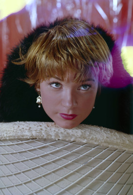 photo 17 in Shirley Maclaine gallery [id408877] 2011-10-04 00:00:00