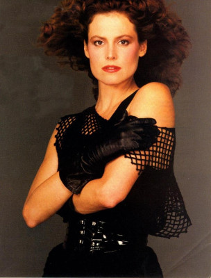 Sigourney Weaver pic #234734