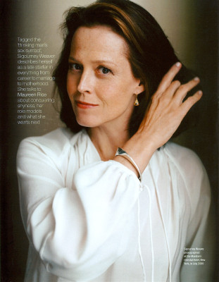 Sigourney Weaver pic #100510