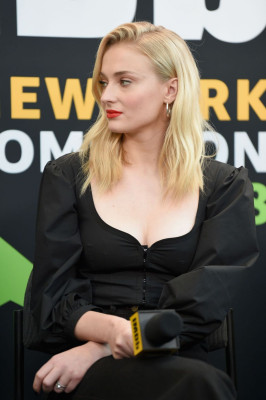 Sophie Turner (actress) pic #1073029